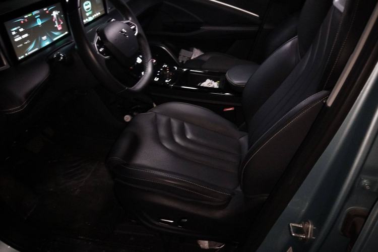 Used NETA U 2022 Zhi400 Pro Ternary Lithium Left Front Seat