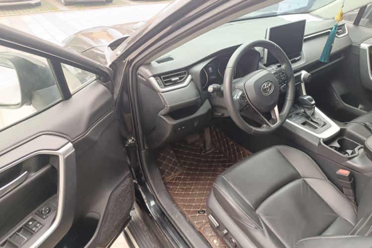 Used Toyota Wildlander 2022 2.0L CVT Two-Wheel Drive Luxury Edition
