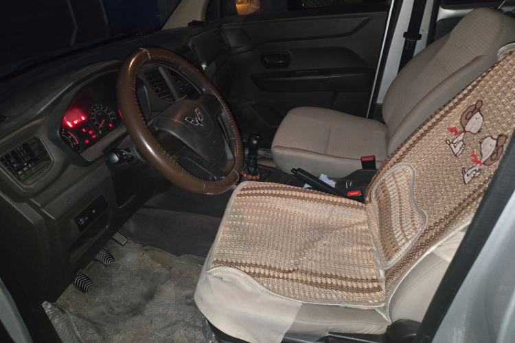 Used Wuling Hongguang V 2019 1.5L Base Version China VI LAR