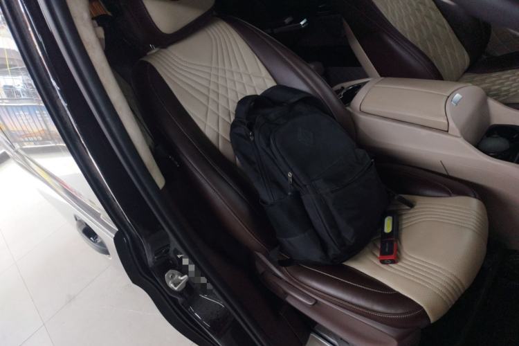 Used Mercedes-Benz Vito 2018 2.0T Business Version China V Emission Standard Right Front Seat