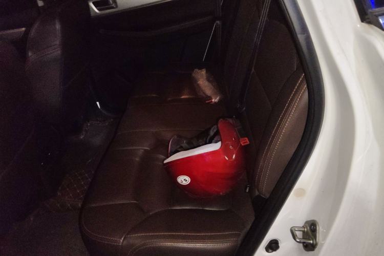 Used FORTHING Joyear X5 2017 Jingxiang Series 1.5T CVT Luxury Model Left Rear Seat