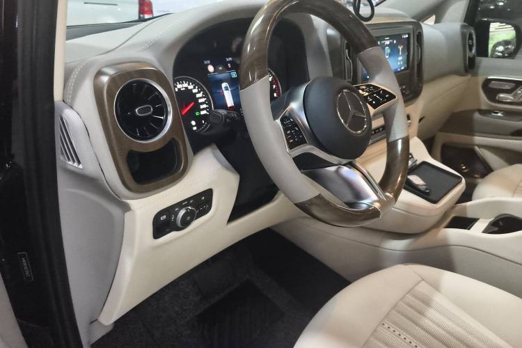 Used Mercedes-Benz Vito 2024 2.0T Business Version 7 Seats