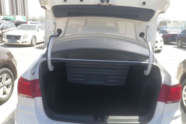 Used Volkswagen Santana 2021 1.5L Automatic Fashion Edition Trunk