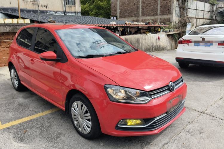 Used Volkswagen Polo 2016 1.6L Automatic Comfort Model Front Right 45 Deg