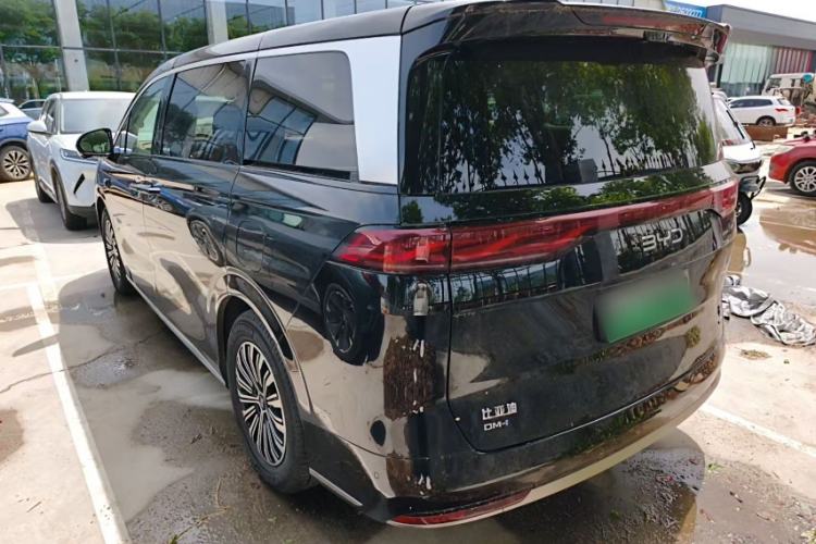 Used BYD Xia 2025 DM-i 1.5T 180km Beyond Edition
