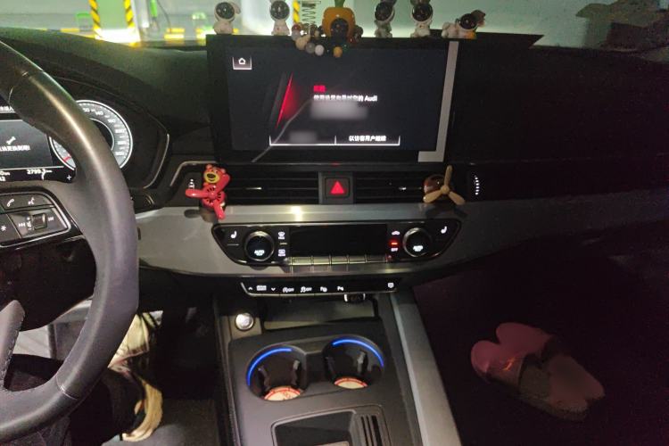 Used Audi A4L 2022 40 TFSI Luxury Dynamic Model