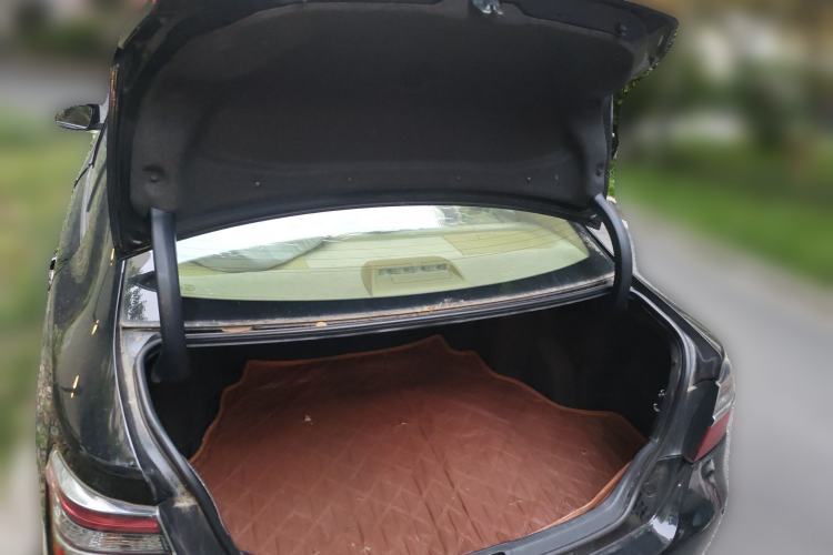 Used Toyota Camry 2015 2.0G Premier Edition
