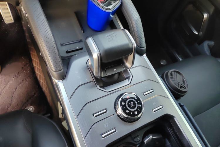 Used JETOUR Traveler 2023 2.0T All-Wheel Drive CrossPRO+