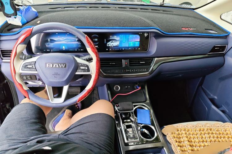 Used BAW Ruisheng Ace M7 2025 2.0L Automatic Long Wheelbase Flagship Version 7 Seats Center Console