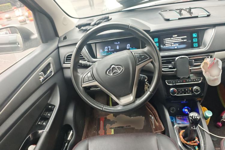 Used CHANGAN KAICHENG Oushang A600 2016 1.5L Manual Luxury 7-Seater Steering Wheel