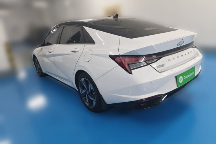 Used Hyundai Elantra 2022 1.5L CVT LUX Prestige Edition Rear Left 45 Deg