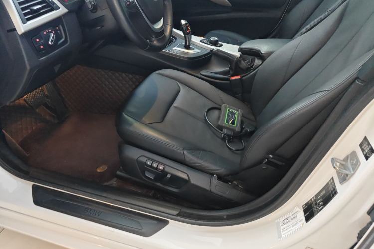 Used BMW 3 Series GT 2013 320i Leading Model Left Front Seat