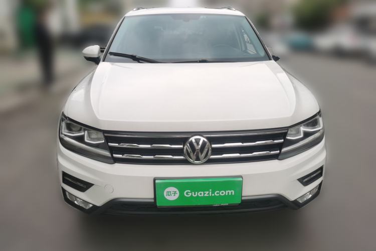 Used Volkswagen Tiguan L 2017 330TSI Automatic Two-Wheel Drive Luxury Edition Front