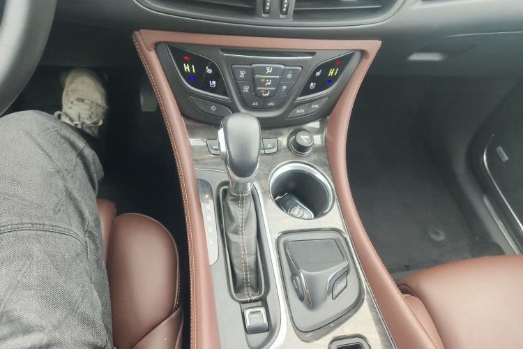 Used Buick Envision 2014 28T All-Wheel-Drive Versatile Sports Flagship Edition