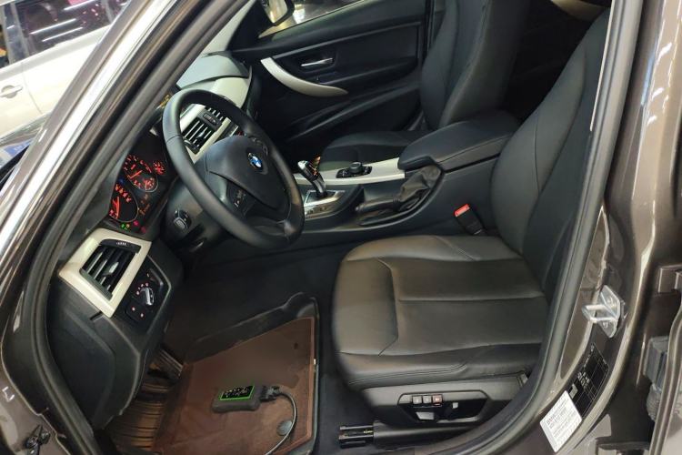 Used BMW 3 Series 2015 316Li Fashion Model