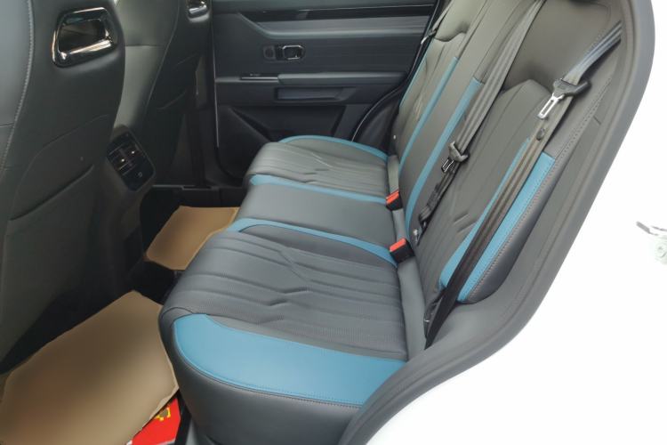 Used JETOUR Shanhai L6 2024 1.5TD DHT MAX