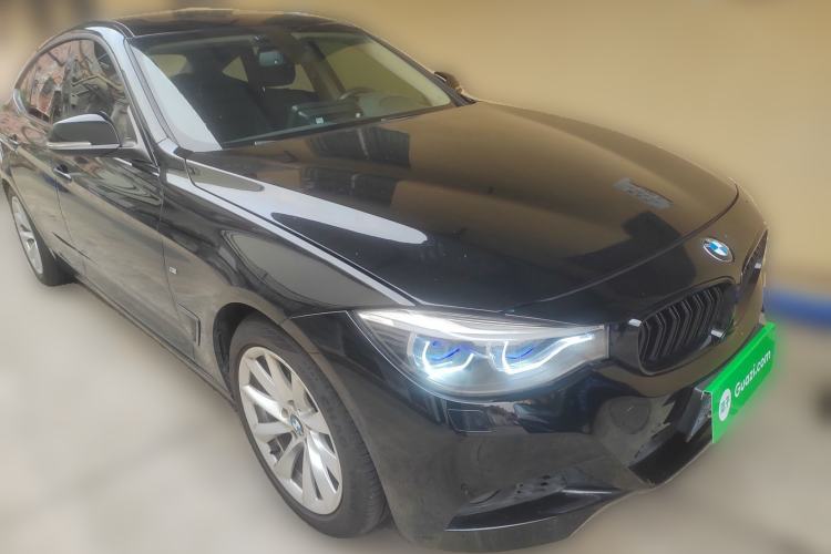 Used BMW 3 Series GT 2013 328i Sport Design Package Front Right 45 Deg