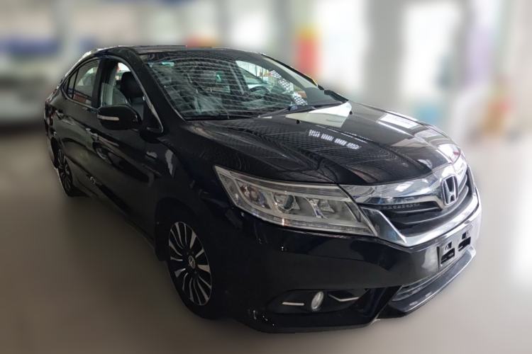 Used Honda Crider 2013 1.8L automatic luxury edition Front Right 45 Deg