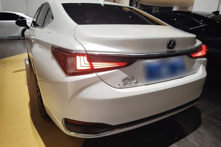 Used Lexus ES 2020 260 Excellence Edition