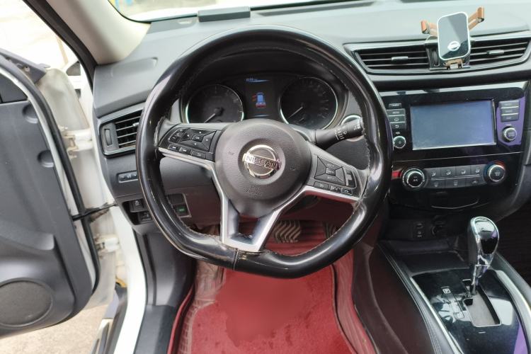 Used Nissan X-Trail 2017 2.0L CVT Comfort Edition 2WD Steering Wheel