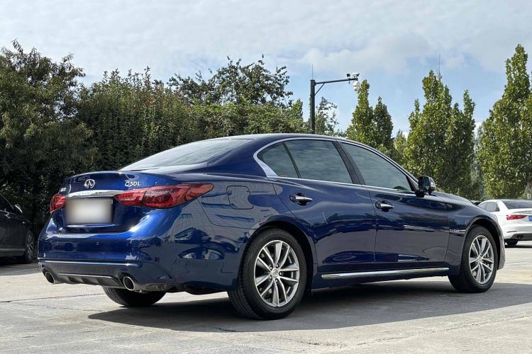 Used Infiniti Q50L 2018 2.0T Comfort Edition China VI Standard
