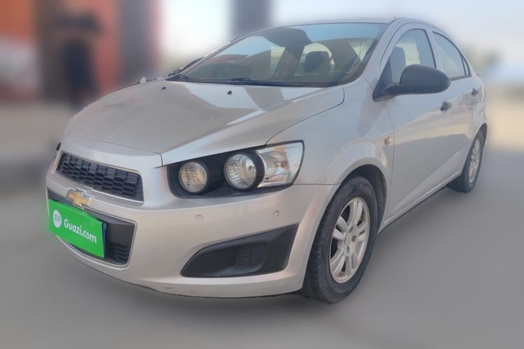 Used Chevrolet Aveo Sonic 2011 Sedan 1.4L MT SL