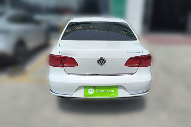Used Volkswagen Magotan 2013 2.0 TSI Luxury Model Rear
