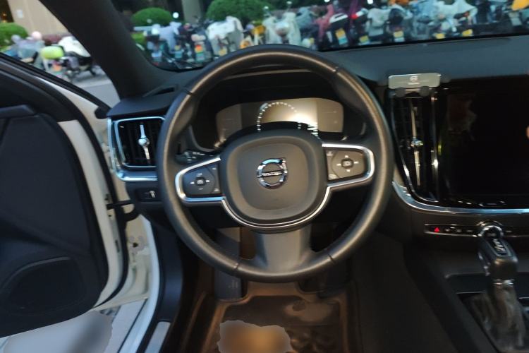 Used Volvo S60 2020 T4 Zhiyi Luxury Edition Steering Wheel