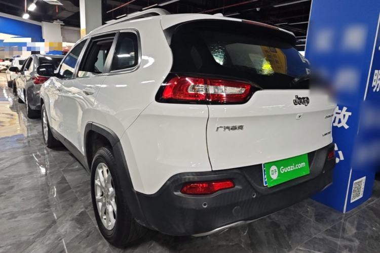 Used Jeep Cherokee 2017 2.0L Superior Edition Rear Left 45 Deg