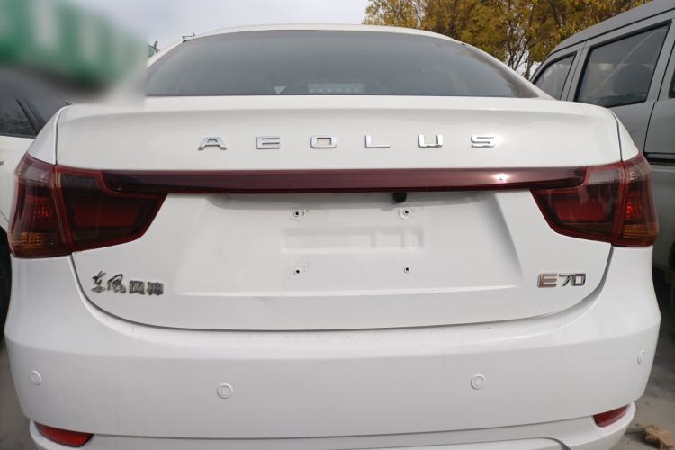 Used Dongfeng Aeolus E70 2023 500 Smart Version Lithium Iron Phosphate 48.6 kWh 110 kW