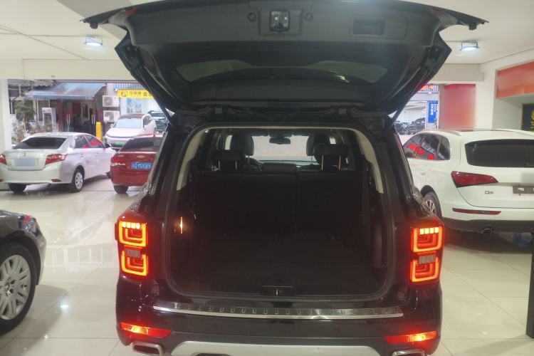 Used GAC Trumpchi GS8 2017 320T Two-Wheel Drive Luxury Smart Connectivity Version (7 Seats)