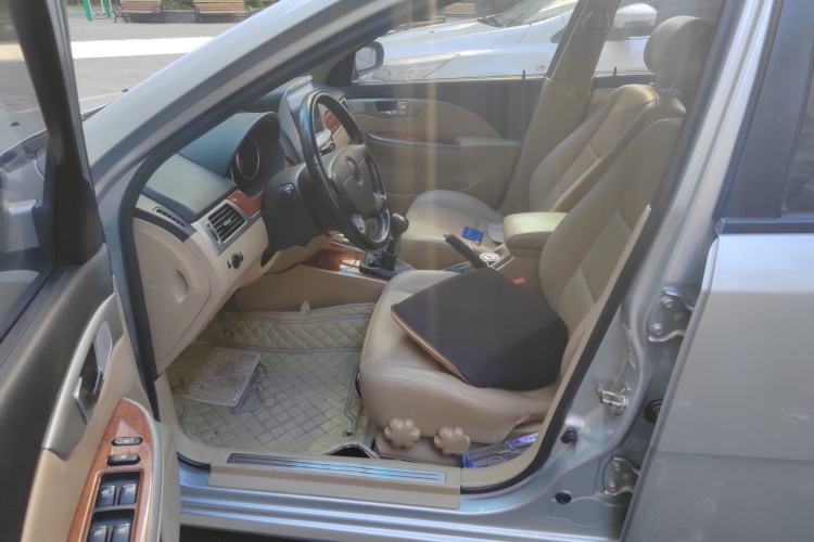 Used Buick Excelle 2011 1.6 LE-MT
