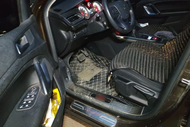 Used Peugeot 408 2016 1.6T Automatic Luxury Edition Driver Seat