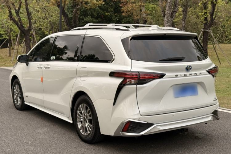 Used Toyota SIENNA 2021 2.5L Hybrid Comfort Edition Exterior 2