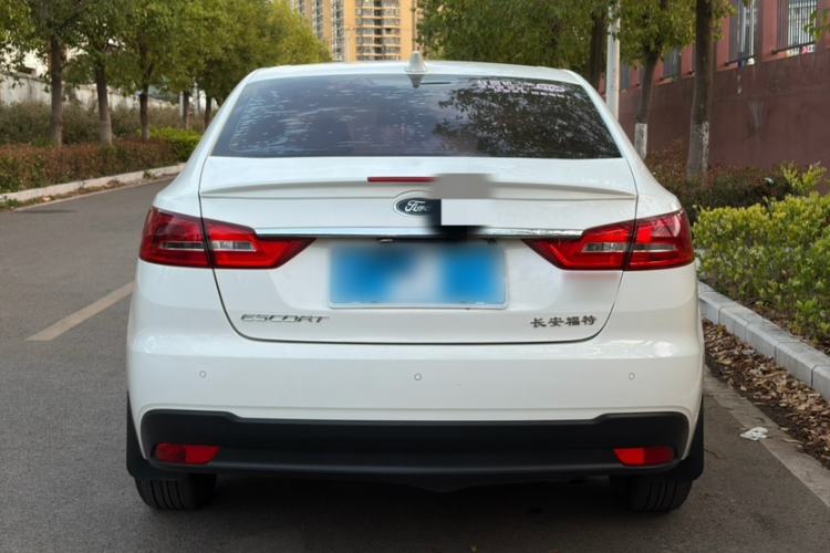 Used Ford Escort 2019 Revised Version 1.5L Manual "Quality Enjoyment" Trim (Tire Pressure Monitoring) China VI Standard Exterior 2