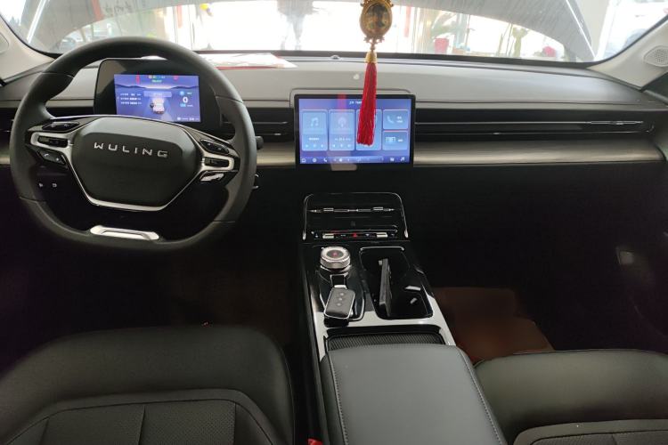 Used Wuling Xingguang 2023 70 Standard Edition Center Console