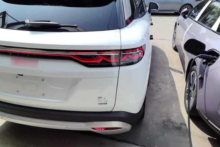 Used BYD Song L DM-i 2025 Intelligent Driving Version 160 km Beyond-Range Type
