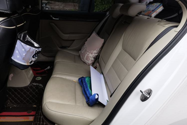 Used Skoda Octavia 2015 1.6L Manual Yijun Edition
