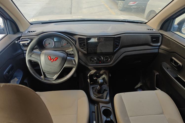 Used Wuling Hongguang V 2022 1.5L Jingqu Edition Electric-Assist LAR