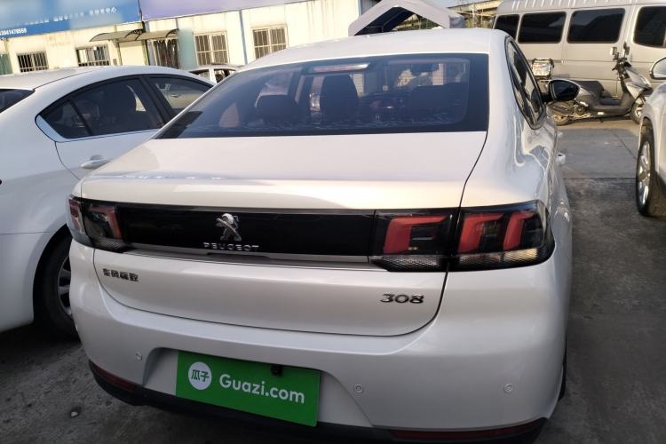 Used Peugeot 308 2018 1.6L Manual Fashion Edition
