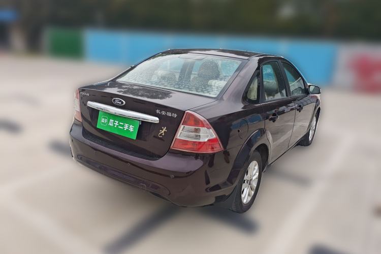 Used Ford Focus 2013 Sedan Classic 1.8L Manual Base Model
