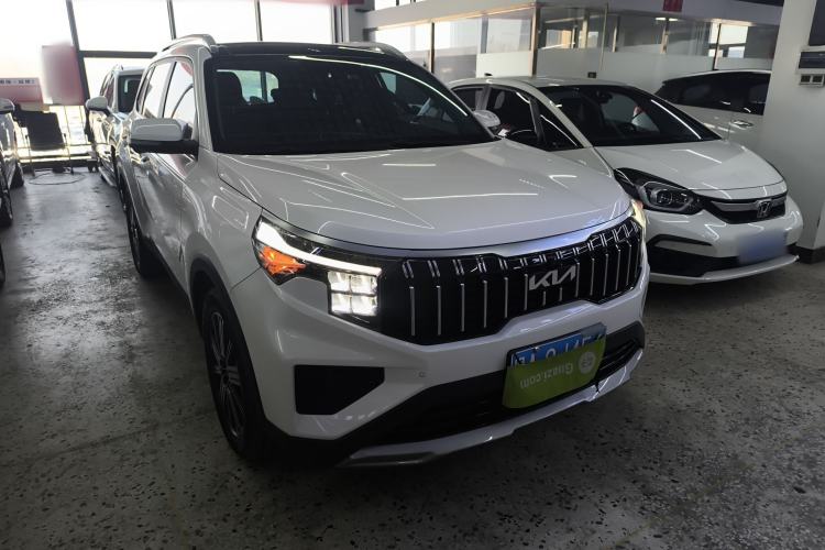 Used Kia Sportage R 2021 Ace 2.0L Splendid Edition Front Right 45 Deg