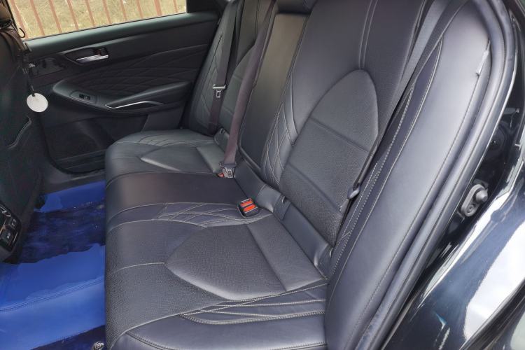 Used Toyota Avalon 2019 2.5L Touring Premium Version China VI Standard