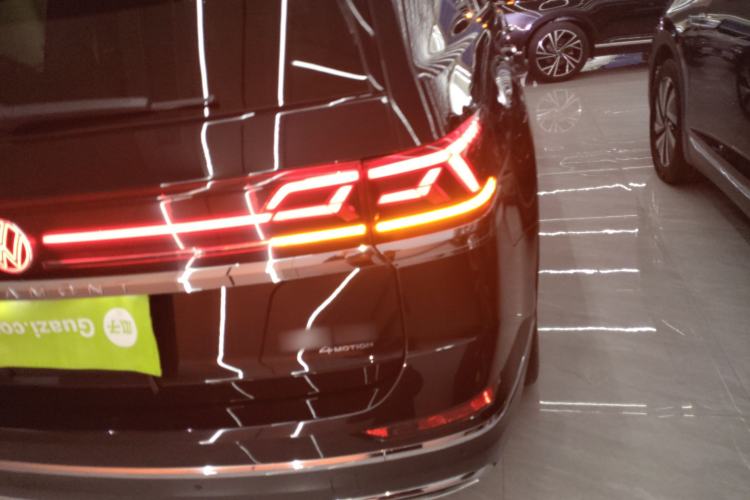 Used Volkswagen Teramont 2023 380TSI Four-Wheel Drive Prestige Luxury Edition Right Rear Taillight