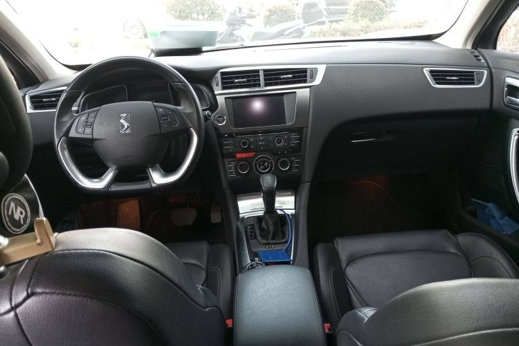 Used DS 6 2014 1.6T Luxury Edition THP160