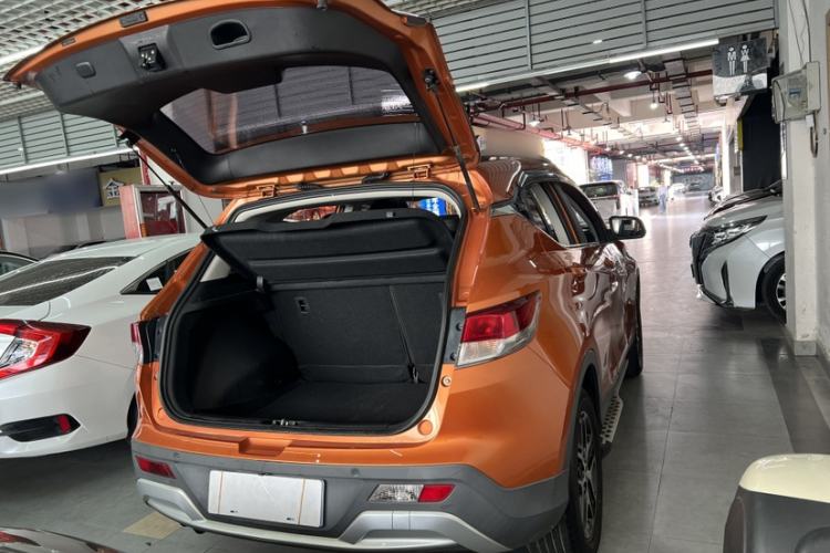 Used Soueast DX3 2016 1.5L Manual Luxury Edition
