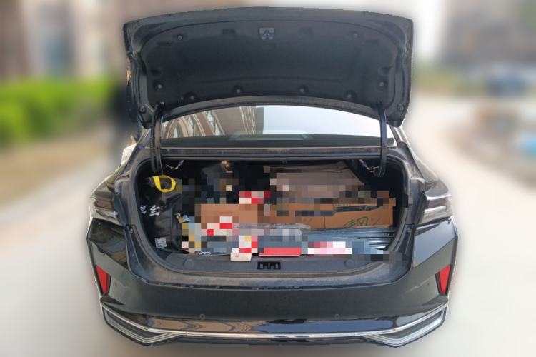 Used Dongfeng Aeolus Yixuan MAX 2021 1.5T Ultra-Stylish Trendsetter Edition Trunk