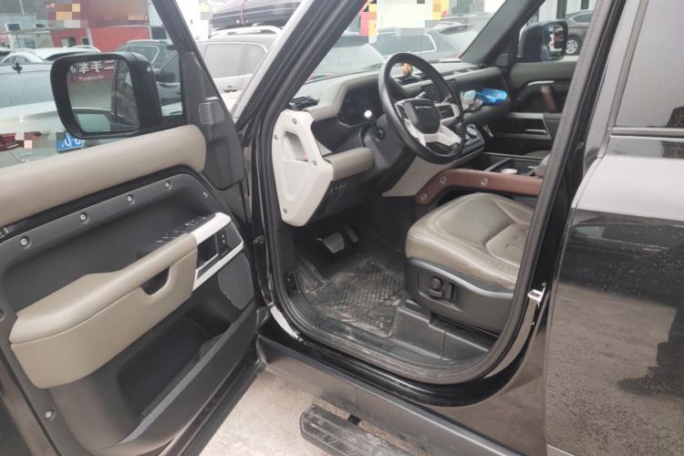 Used Land Rover Defender 2022 110 P400 Dark Edition
