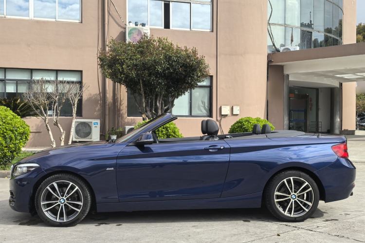 Used BMW 2 Series 2018 220i Convertible Coupe Sports Design Package