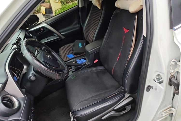 Used Toyota RAV4 2016 2.0L CVT Two-Wheel Drive Fashion Edition China V Standard Left Front Seat